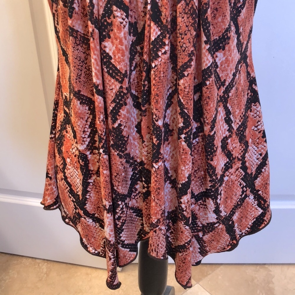 Venus halter top - Picture 4 of 4